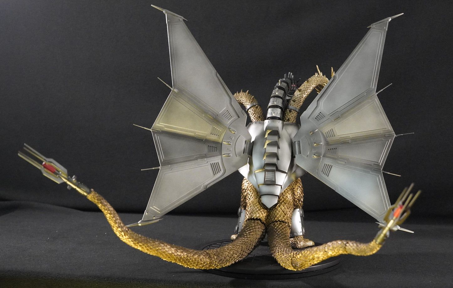 Mecha-King Ghidorah 1991 Godzilla vs. King Ghidorah Ichibansho Statue