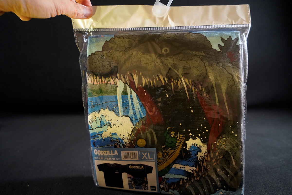 Shin Godzilla (2016) T-shirt XL -Japan Exclusive Awaji Island Nijien No Mori